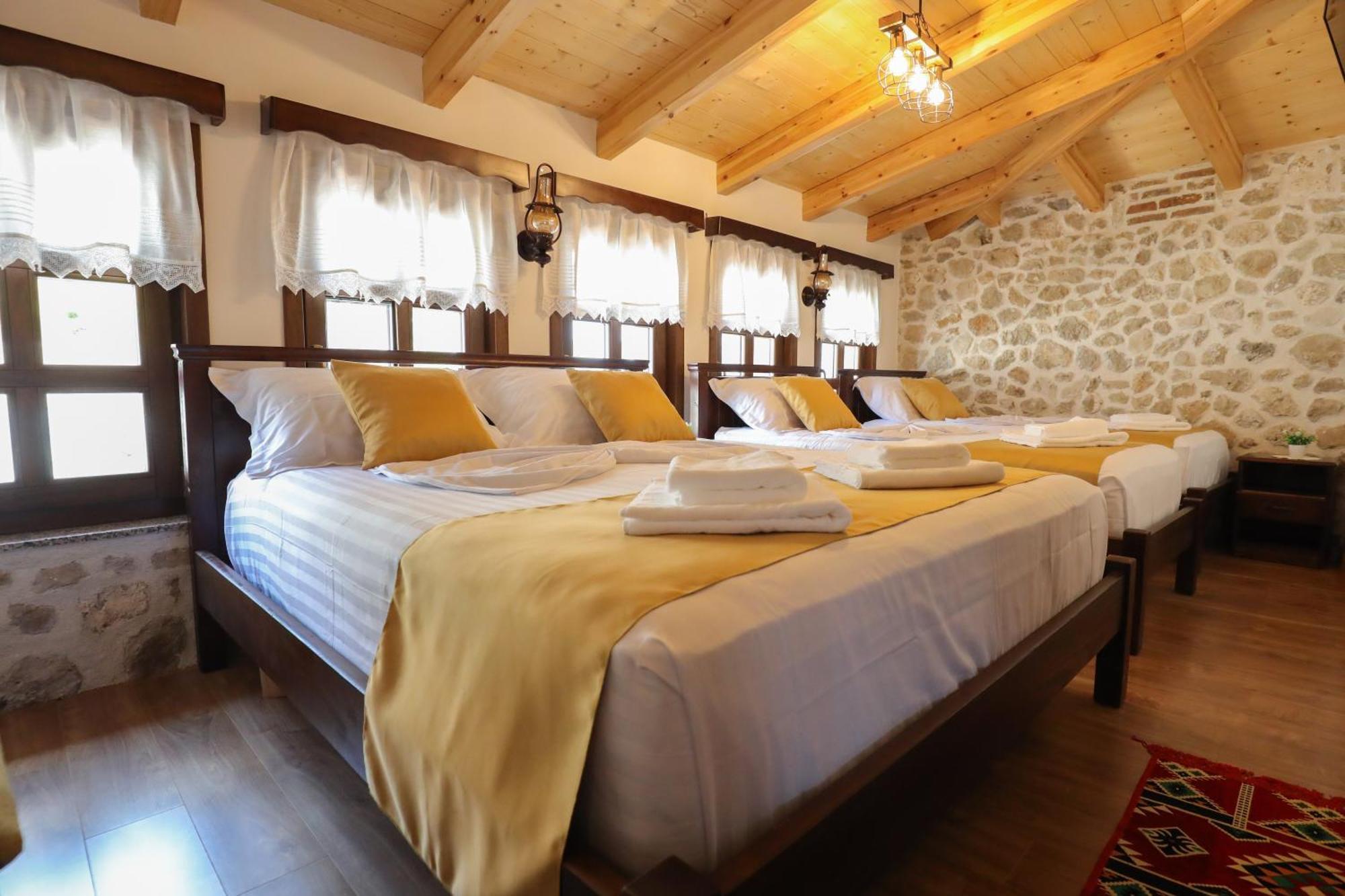 The House Of Dollma , Inside Kruja Castle Hotel Eksteriør billede