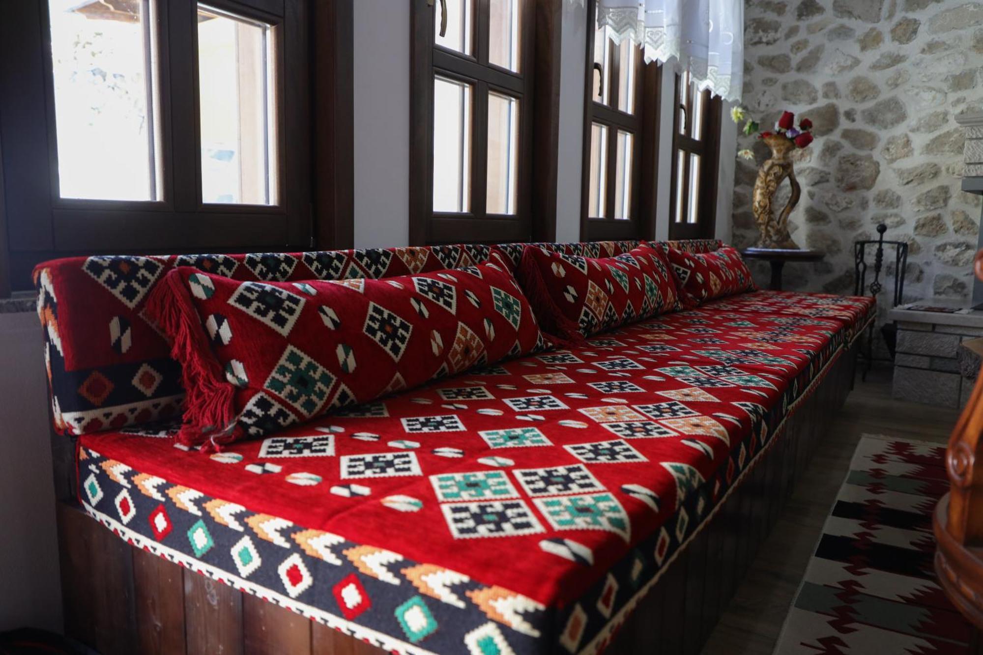 The House Of Dollma , Inside Kruja Castle Hotel Eksteriør billede